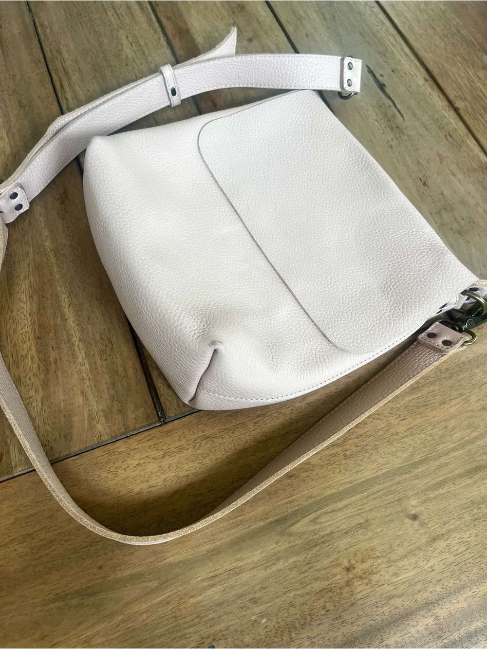 11600 Minimalist Nude/Cream Crossbody Bag with Adjustable Strap. Made in Spain